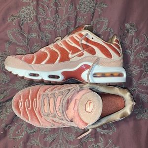 Nike Womens Air Max Plus